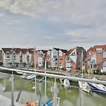Marina, Cm22a Κουξχάφεν