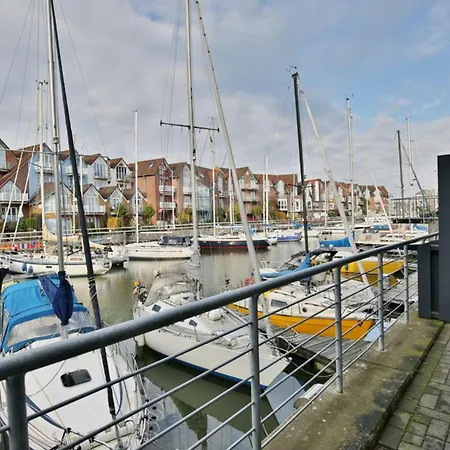 Marina, Cm22a *